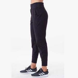 Lole | Eliana Relaxed Black Joggers Small